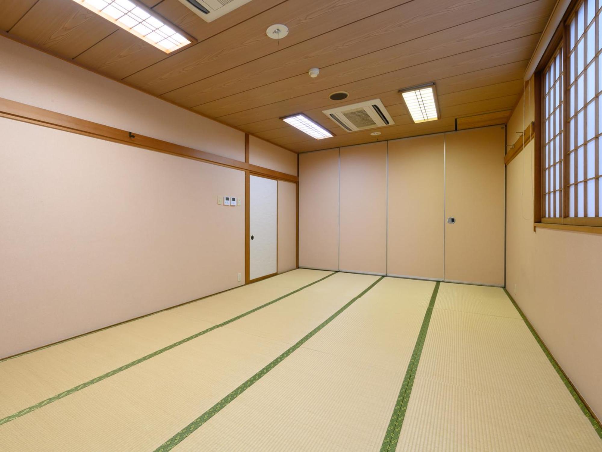 Tabist Business Ryokan Hotel Yukimiso Toyama Station Esterno foto