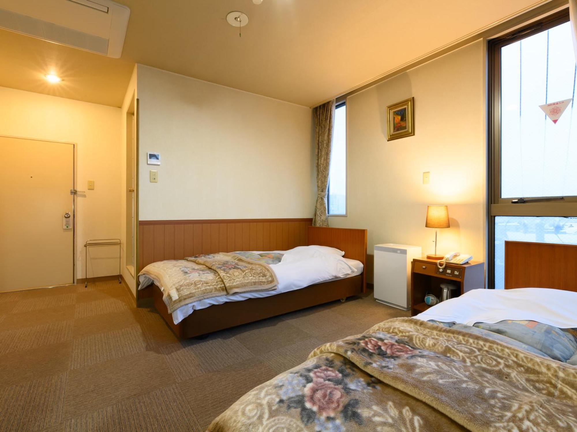 Tabist Business Ryokan Hotel Yukimiso Toyama Station Esterno foto