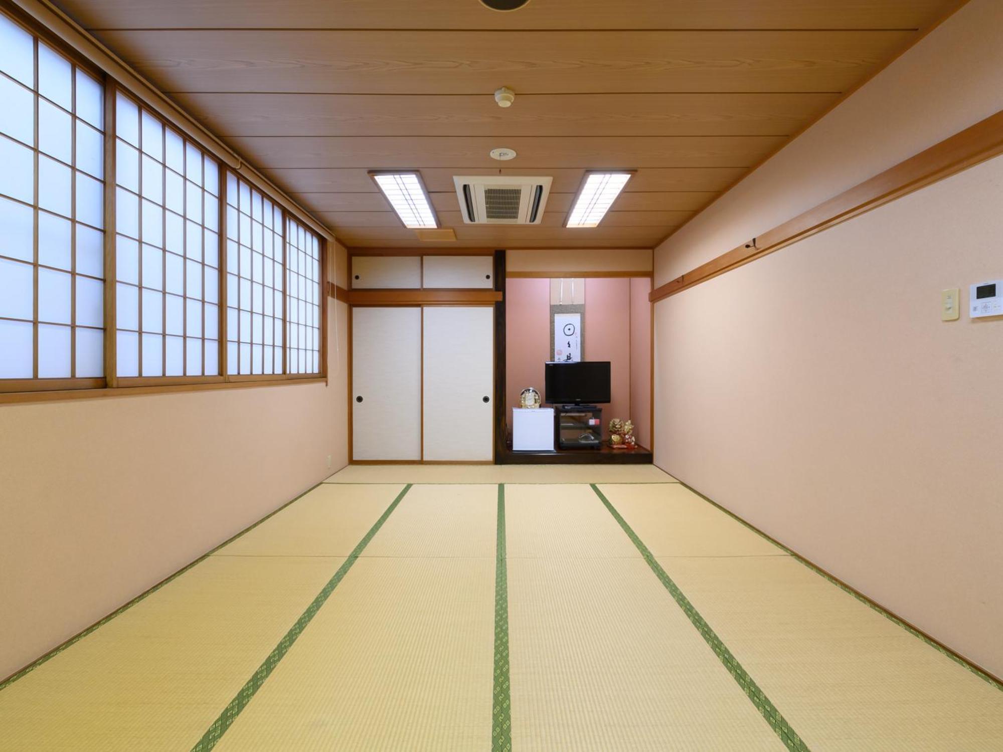 Tabist Business Ryokan Hotel Yukimiso Toyama Station Esterno foto