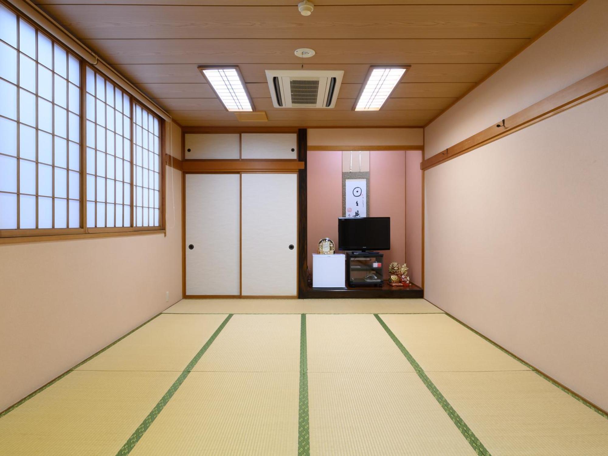 Tabist Business Ryokan Hotel Yukimiso Toyama Station Esterno foto